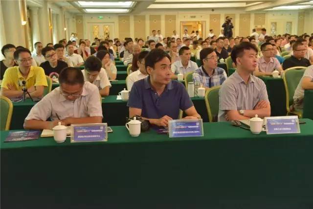 中小企業(yè)擁抱“互聯(lián)網(wǎng)+”與智能工廠，主動尋求轉(zhuǎn)型升級