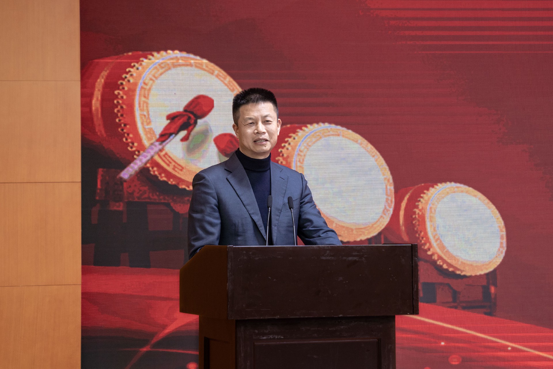 1684134172176584.jpg 日出東方集團董事長.jpg