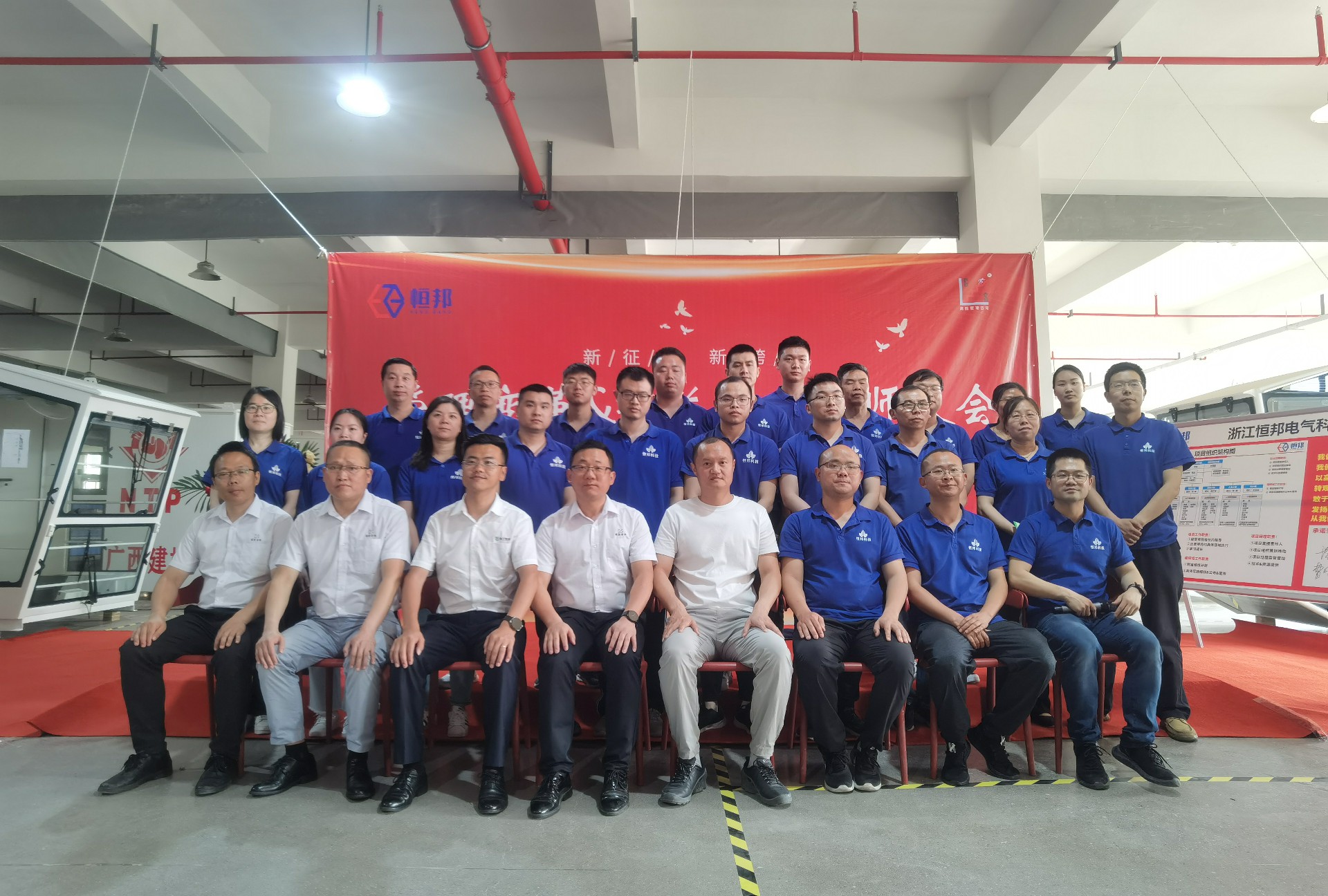 1685080946175573.jpg 84e8a53a4f01d642bb332bde3a7f1ca.jpg