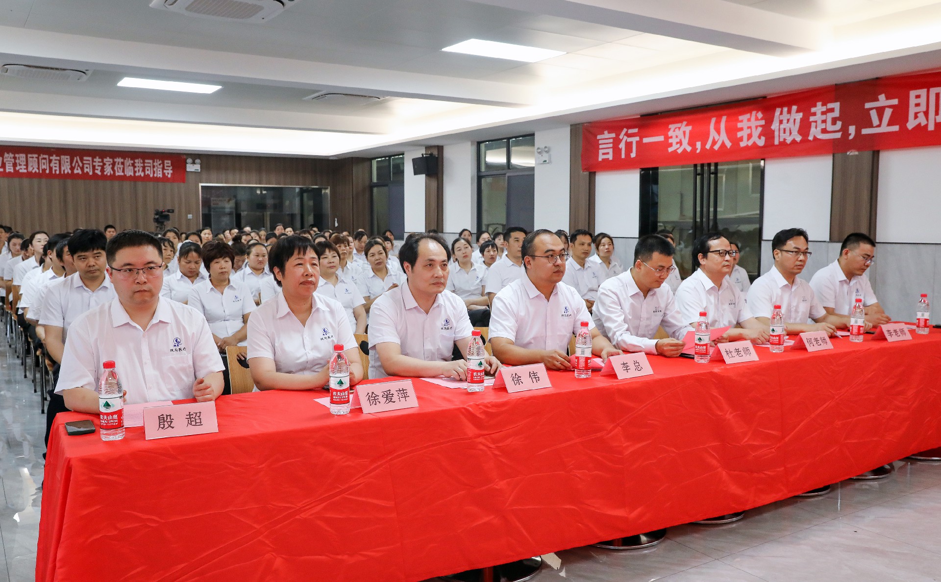 1686134829195851.jpg 0S6A7584-1.jpg